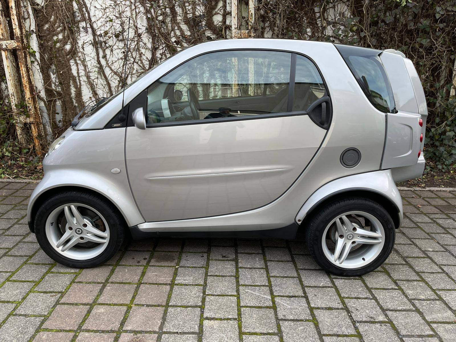Smart ForTwo Price in Pakistan 2024