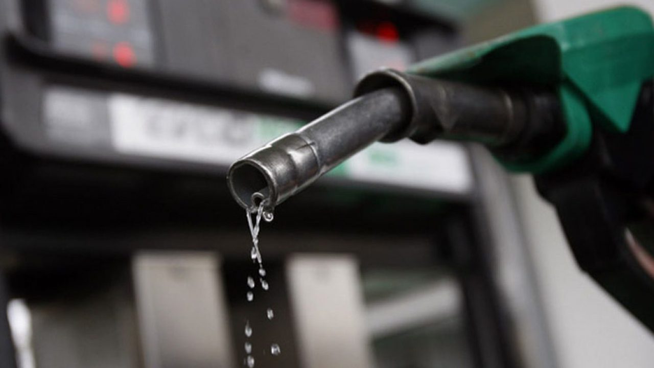 Govt Ready to Increase Petrol Price